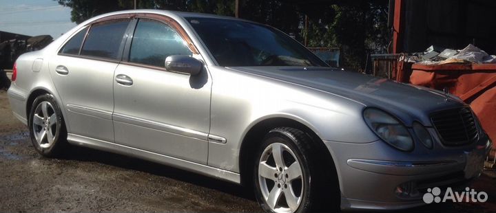 Дверь передняя правая mercedes benz W211 E320