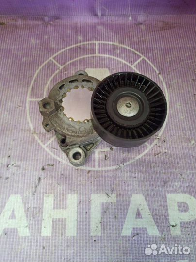 Ролик натяжной навесного оборудования Mitsubishi