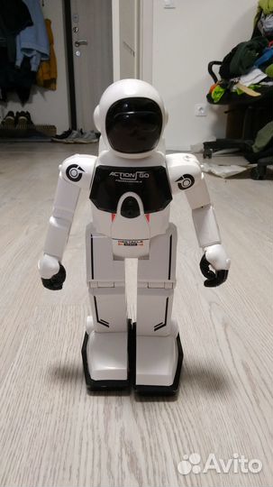 Игрушка робот