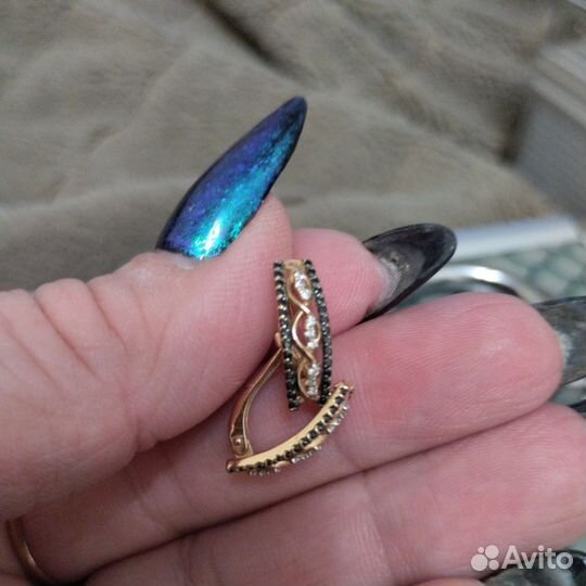 Золотые серьги