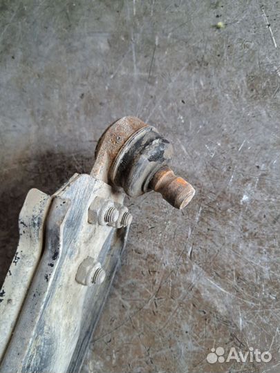 Рычаг передний Chevrolet Lacetti