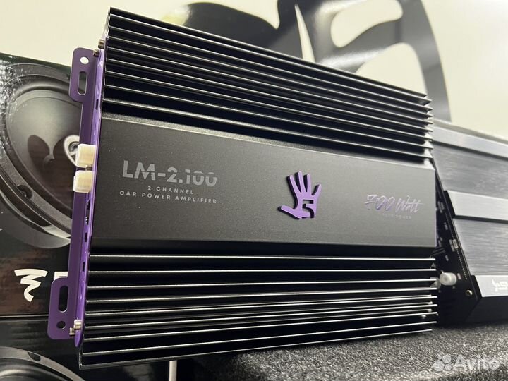 Комплект акустики в автомобиль