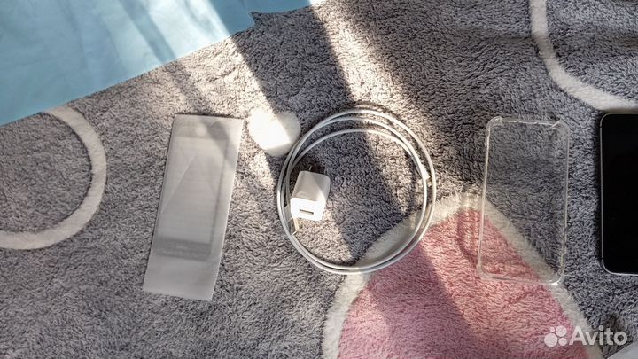 iPhone 6S, 64 ГБ