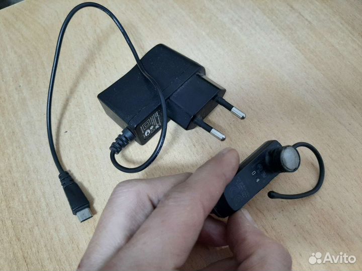 Bluetooth наушник