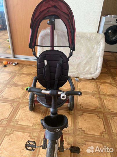 Детский велосипед с родительской ручкой