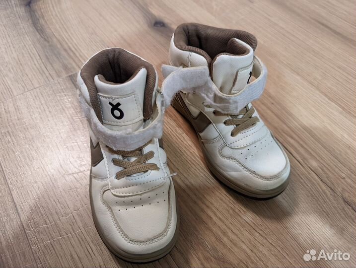 Кроссовки детские высокие р-р 29 очень хор сост
