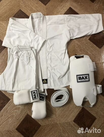 Каратэ (кимано, экипировка )