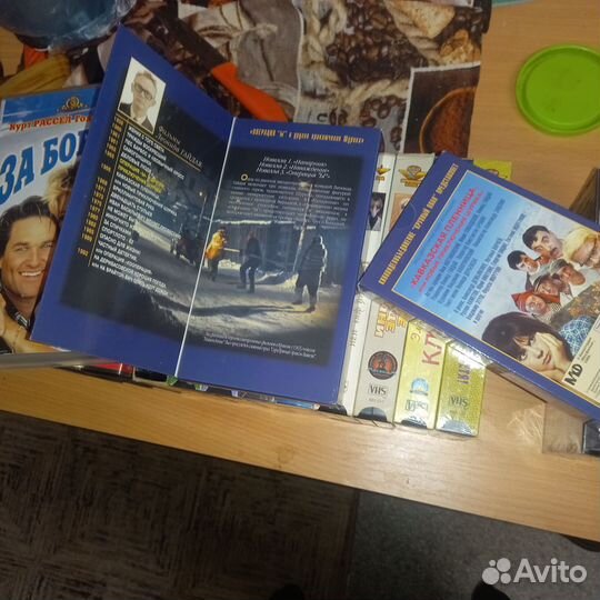Видео касеты за все что на фото 16 штук