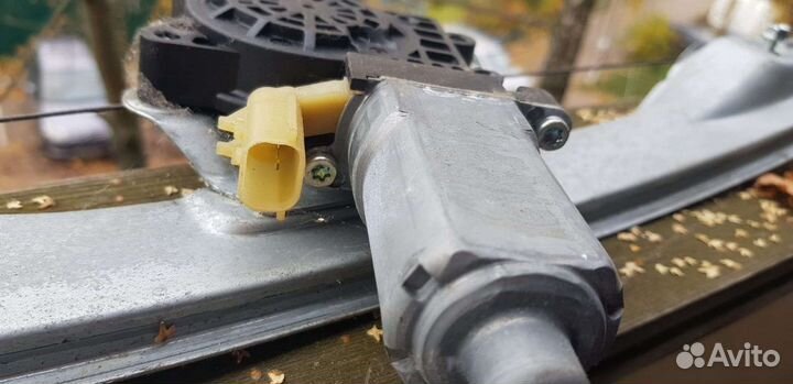 Стеклоподъемник задний правый chevrolet cruze