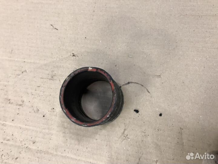 Патрубок Audi Q7 (4L) 2009 - 2015 рестайлинг