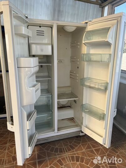 Холодильник hotpoint ariston бу