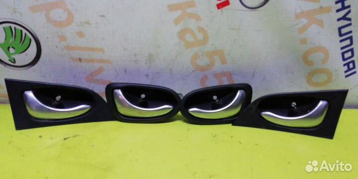 Ручка дверная правая б.у Nissan Primera 02-07г