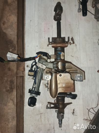 Замок зажигания и рулевая колонка Toyota Carina E