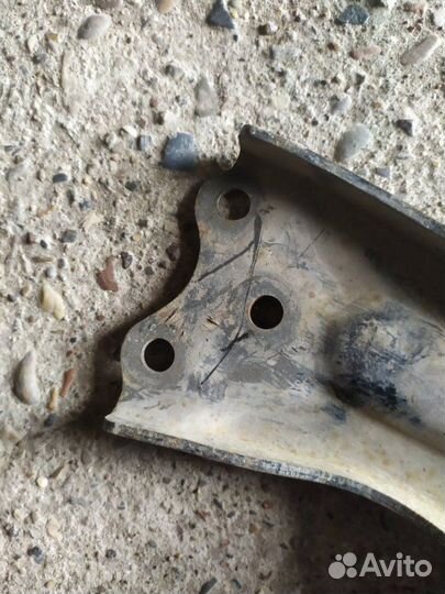 Рычаг передний правый Chevrolet Cobalt T300