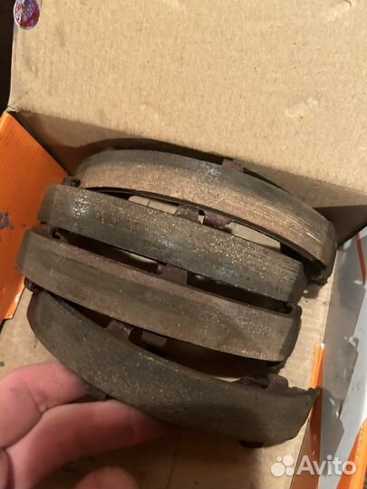 Тормозные колодки ручника Nissan teana j32