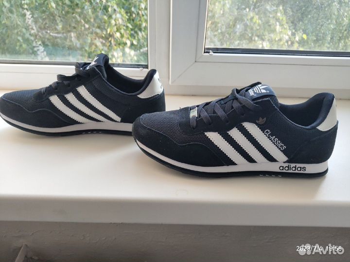 Кроссовки adidas cl-assics темно-синие весна-лето