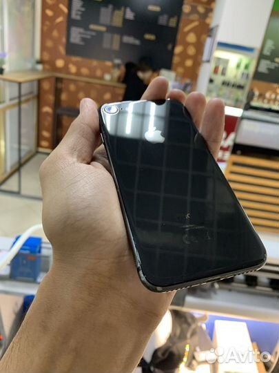 iPhone 8 64gb