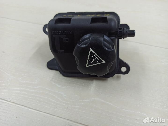 Расширительный бачок BMW X5 E70 N63