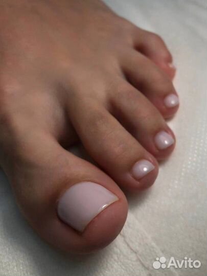 Маникюр и педикюр с покрытием гель-лак