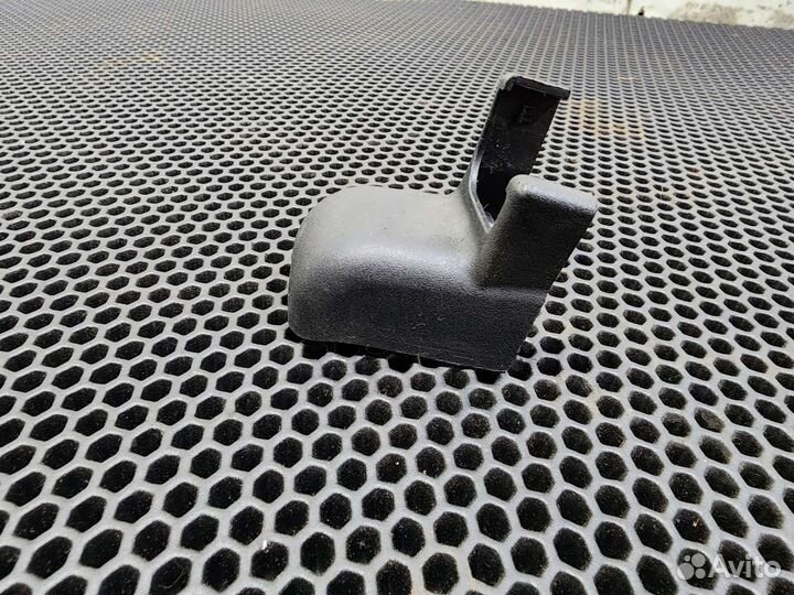 Заглушка правая Kia Ceed JD G4FG 2014