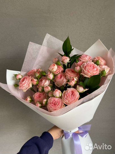 Нежный Букет Кустовых Роз. Гарантия Качества