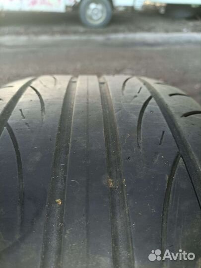 Yokohama Advan Fleva V701 225/55 R17 97W