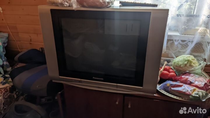 Телевизор panasonic 21
