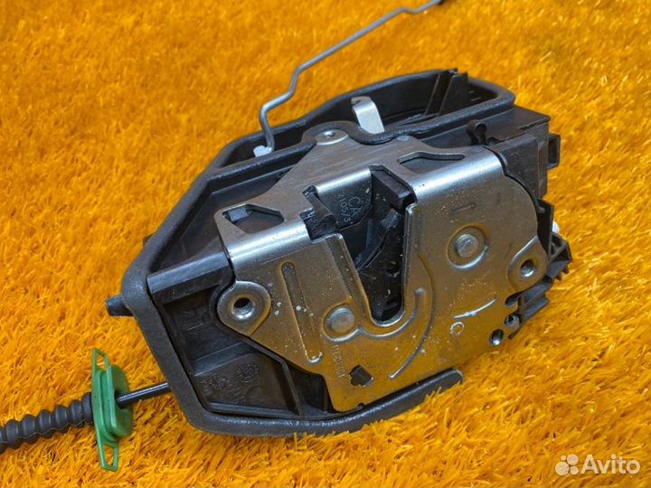 Замок двери задний левый Bmw 5-Series E60 N52B25A