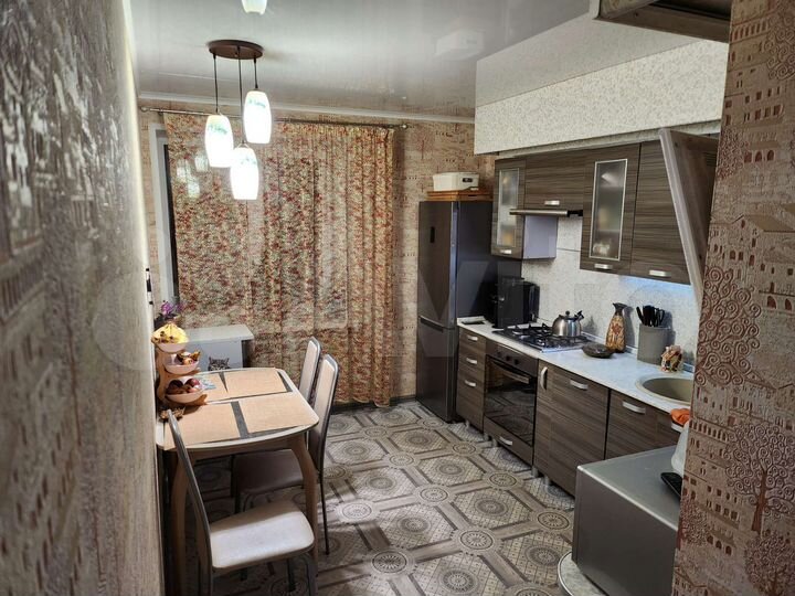 3-к. квартира, 90,4 м², 10/10 эт.