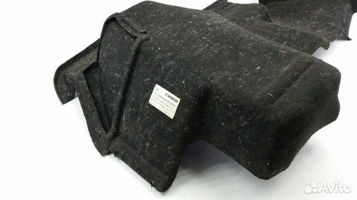 Обшивка багажника правая Mercedes C-Class W203