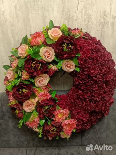 Продам венки похоронные ритуальные, круги, корзины