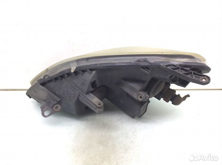 Фара 24451051 Opel Zafira B (2005-2012)