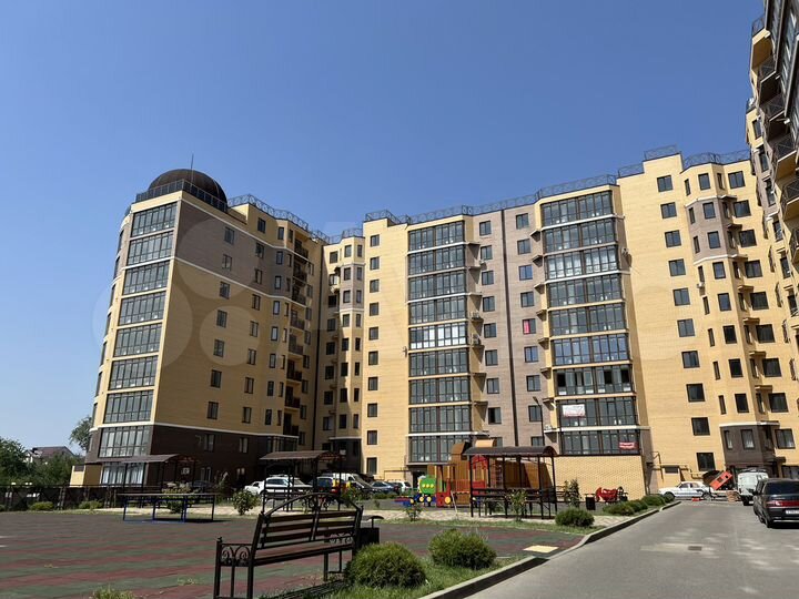 2-к. квартира, 82 м², 9/10 эт.