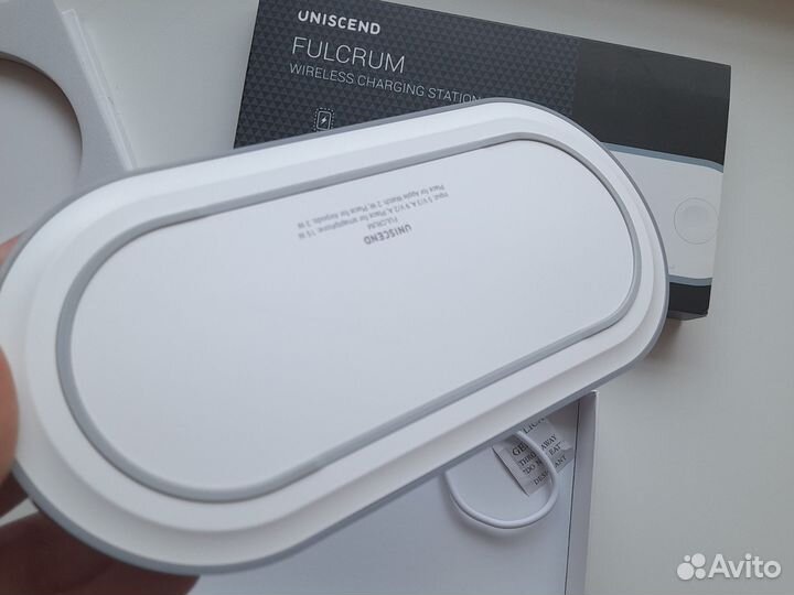 Беспроводная зарядка новая Uniscend Fulcrum белая