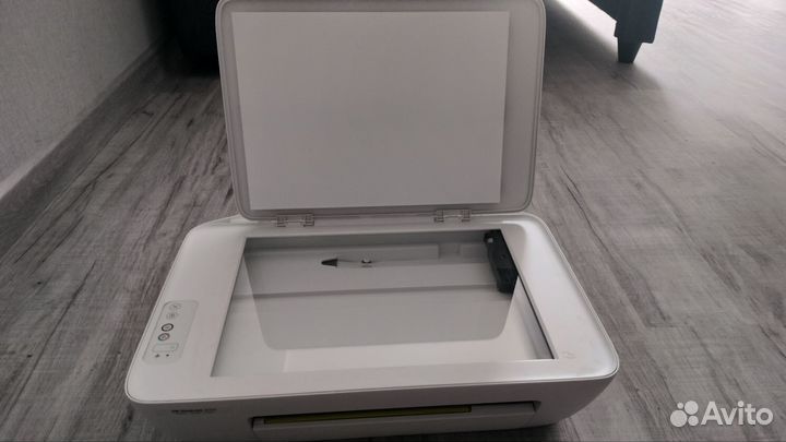 Цветное струйное мфу (принтер) HP DeskJet 2130