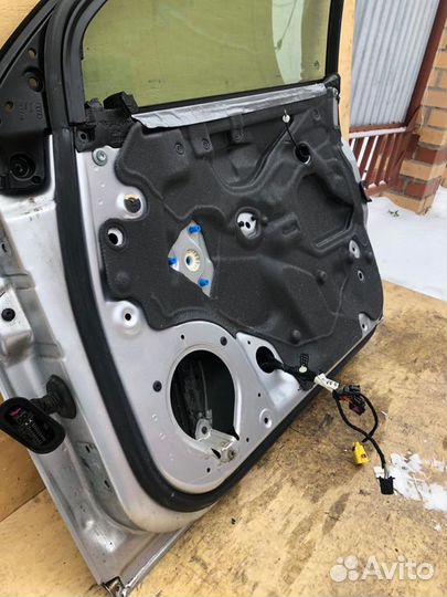 Дверь передняя правая Audi A4 B7