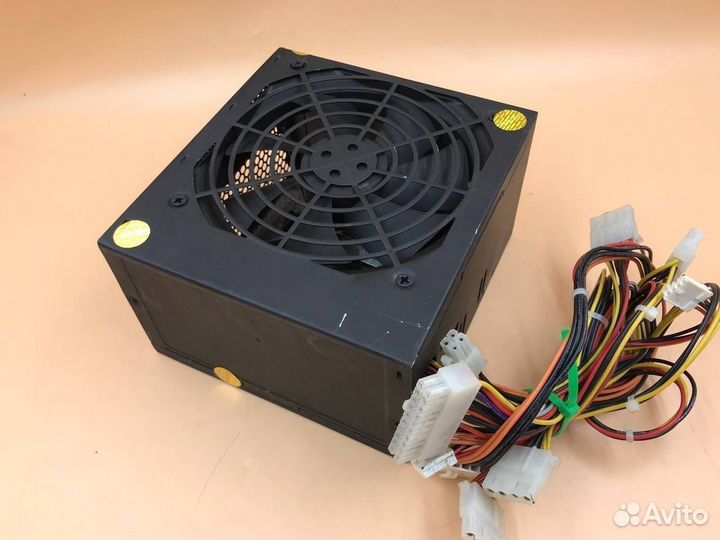 С дефектом 833083 Блок питания для майнинга биткои
