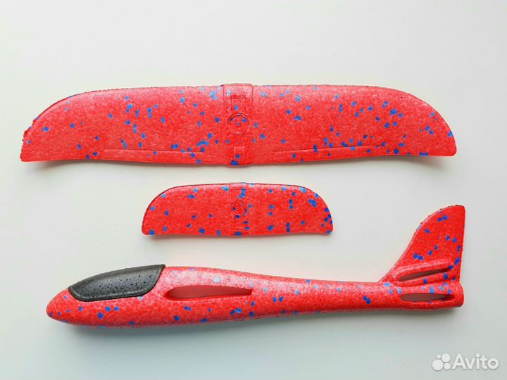 Игрушки для мальчика: самолет, вертолет, пистолет