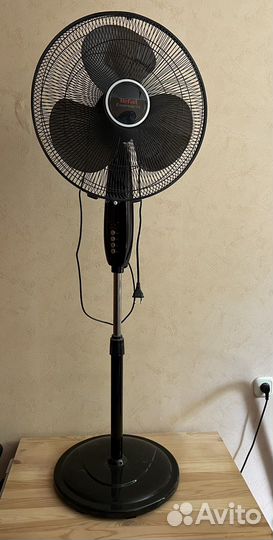 Вентилятор Tefal VF3910 черный