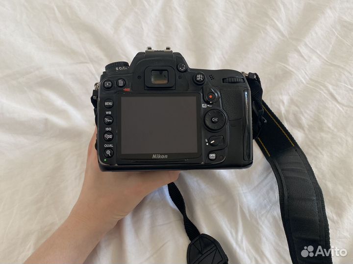 Зеркальный фотоаппарат Nikon D7000