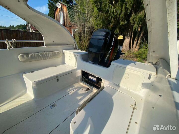 Лодка Дельта М5