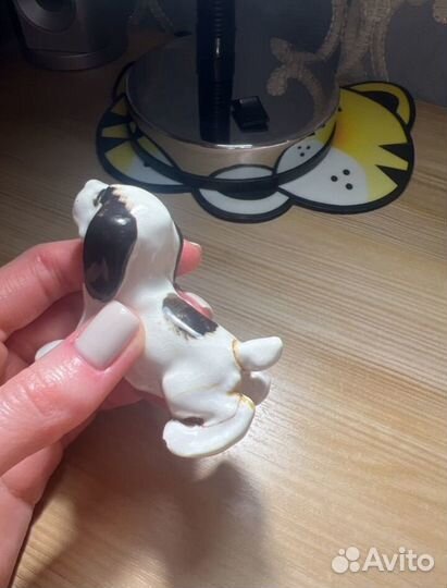 Статуэтка собака