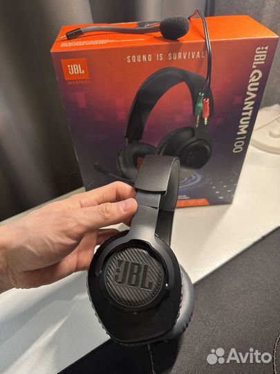 Наушники JBL quantum 100