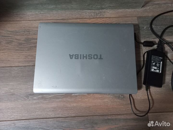Ноутбук toshiba
