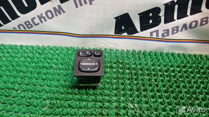 Блок управления зеркалами Toyota Ipsum ACM26