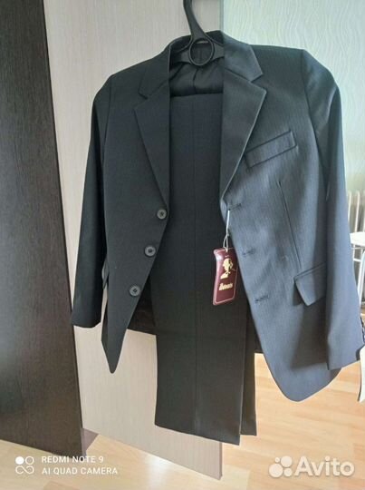 Школьный костюм для мальчика 128 новый