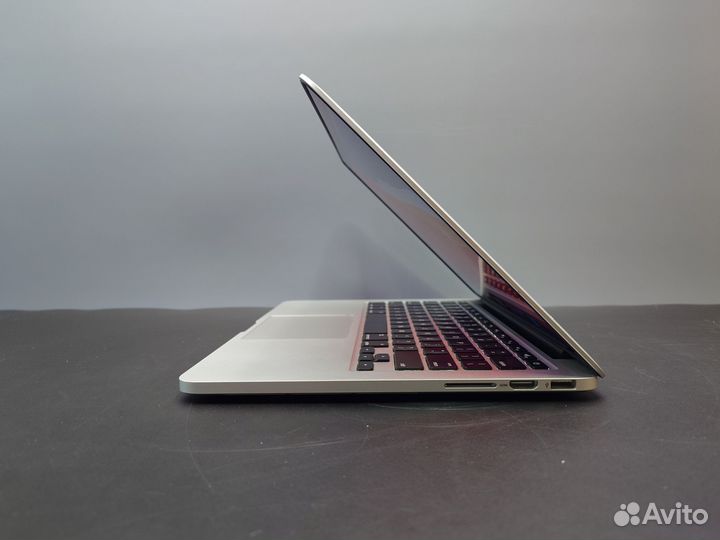 Ноутбук MacBook Pro 13