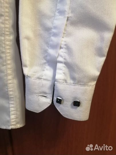 Рубашка детская в отличном состоянии(на 10 лет)