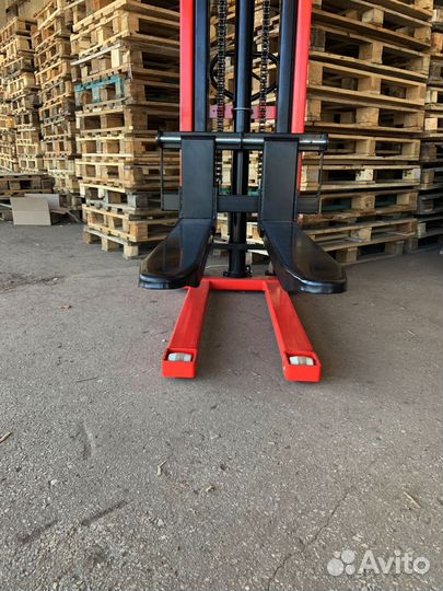 Штабелёр гидравлический