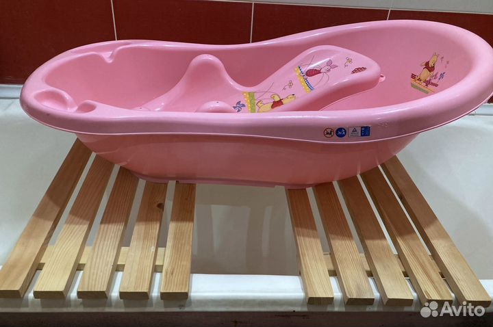 Ванночка для купания с горкой